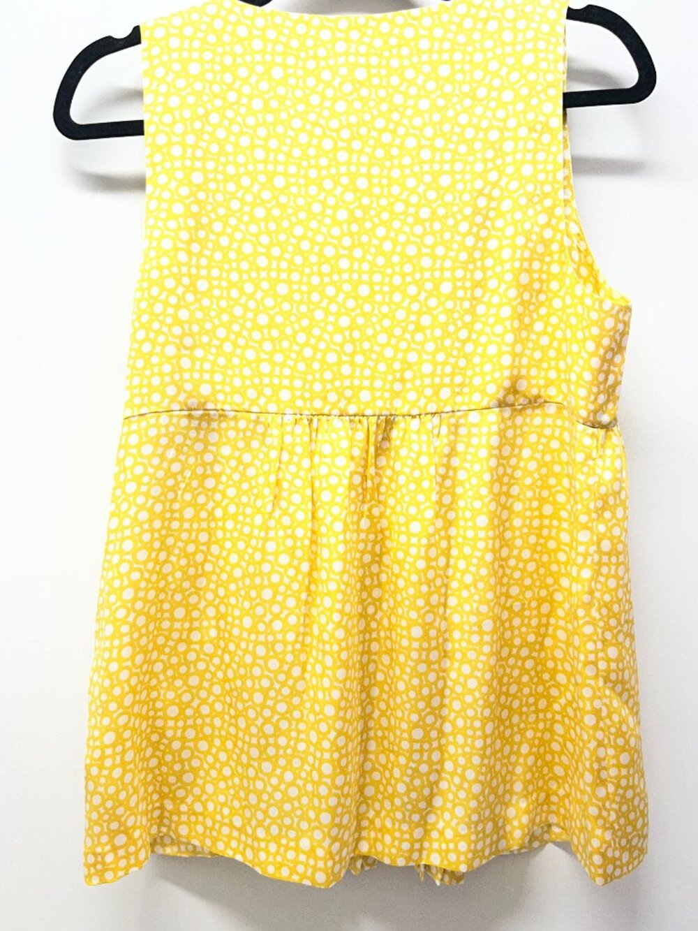 Jacob Yellow Silk Sleeveless top - Picture 4 of 4